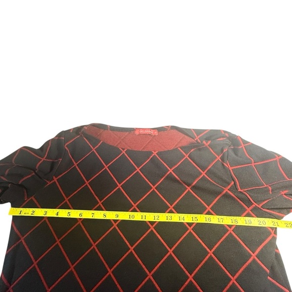 Cut Loose Diamond A-line Boatneck Top  Size L Black Red Holiday Plaid 6816552 - Picture 5 of 11